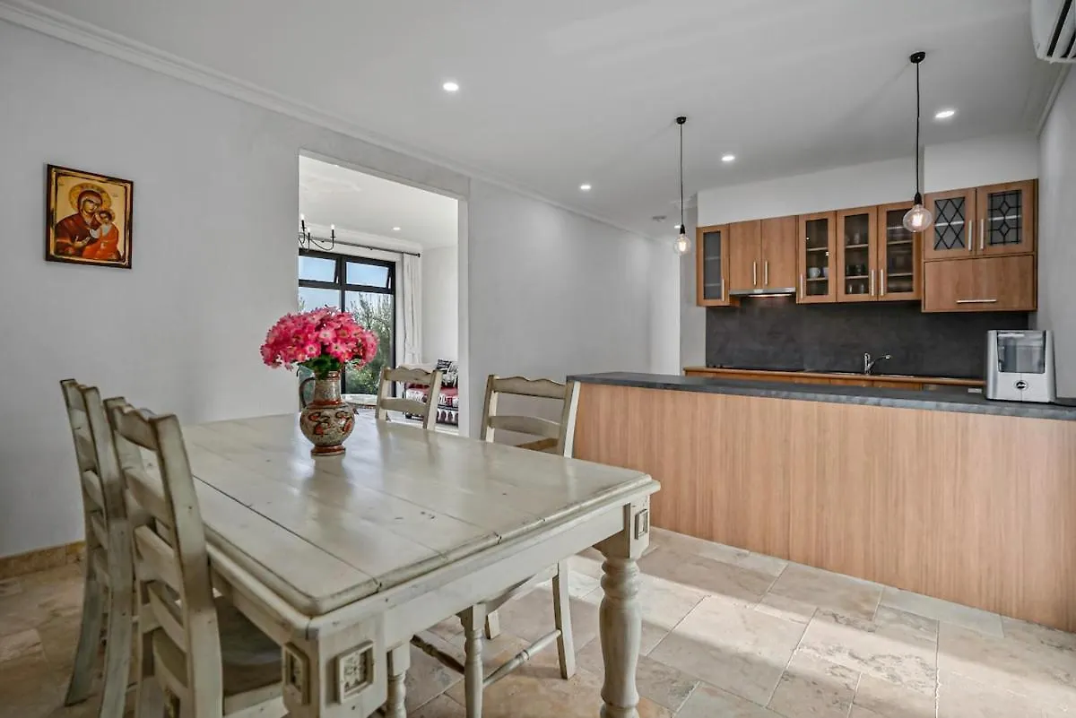 Liapis Estate Rostrevor Adelaide Hotel Australia