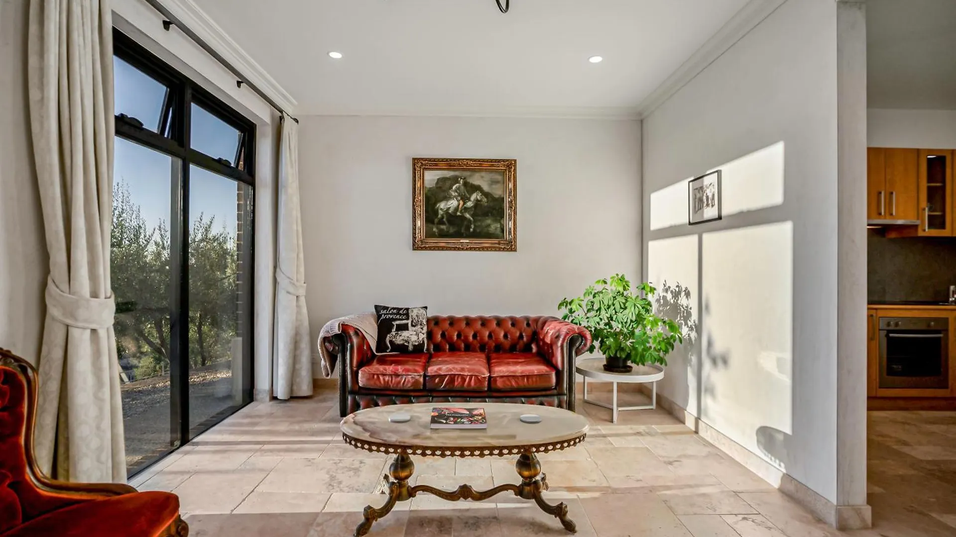 Liapis Estate Rostrevor Adelaide Hotel